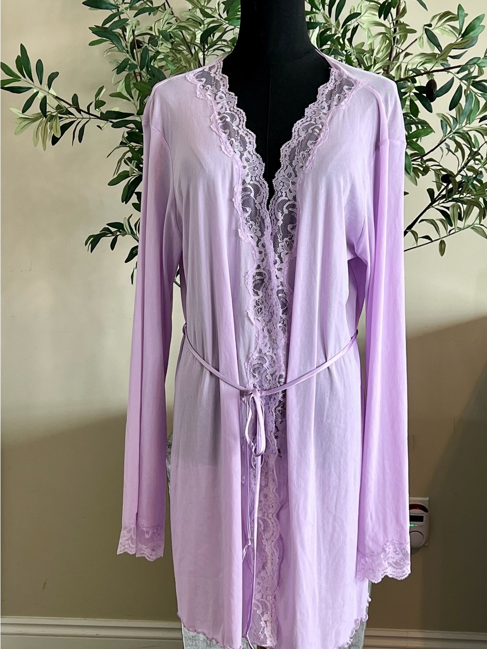 Victoria's Secret Lavender Lace-Trim Robe